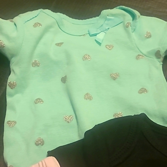 Lot of 0-3M Girl Onesies and Bottoms - Picture 5 of 9